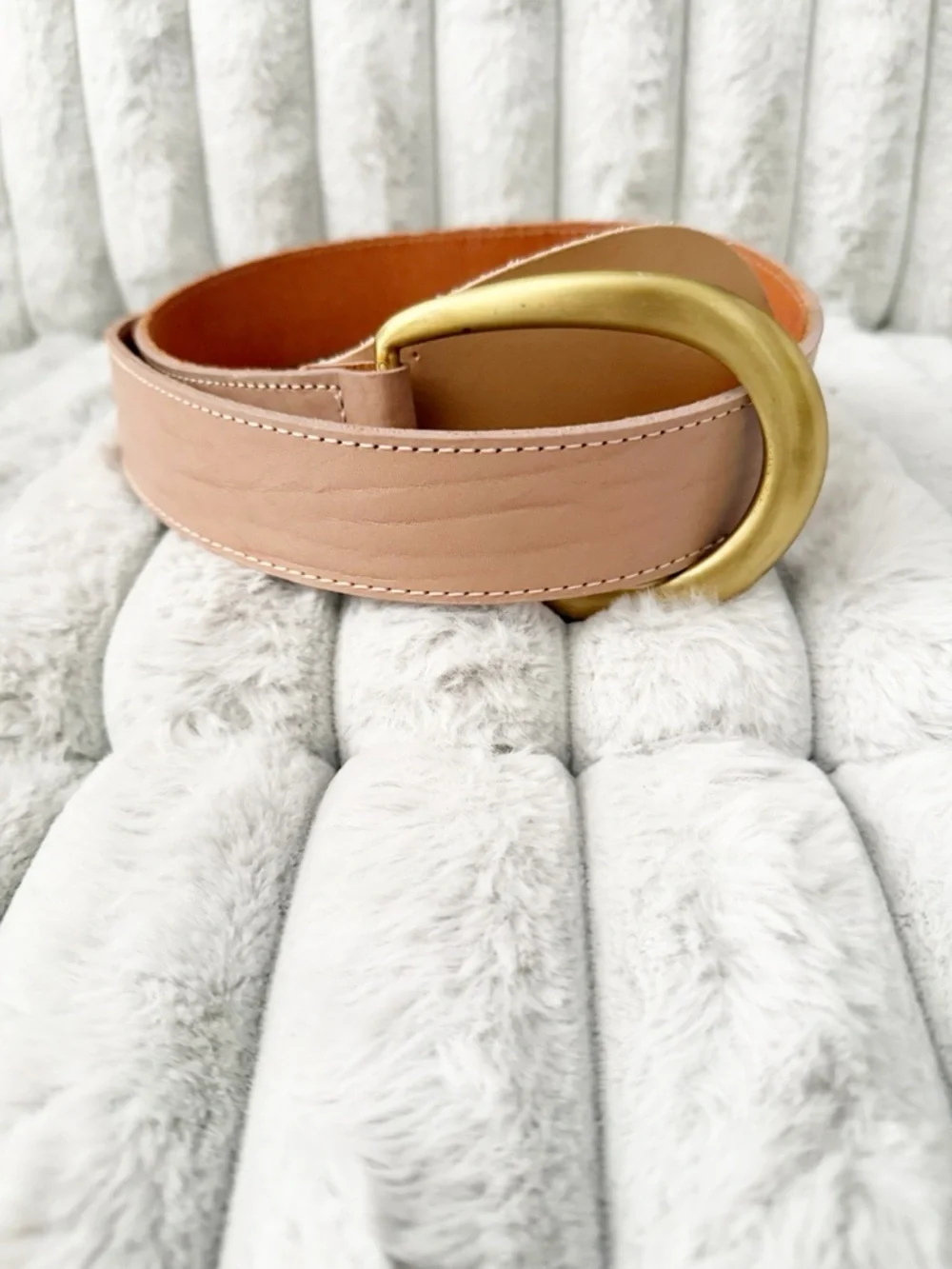 The leather shop genuine leather belt